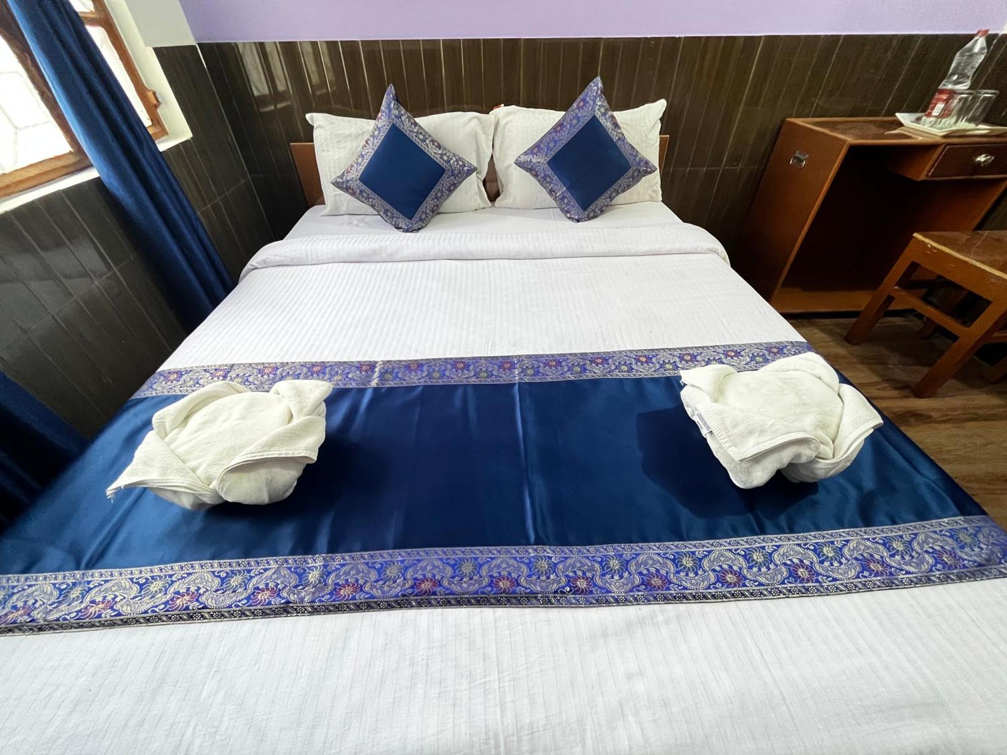 Family Guest House - Varanasi — Photos 1